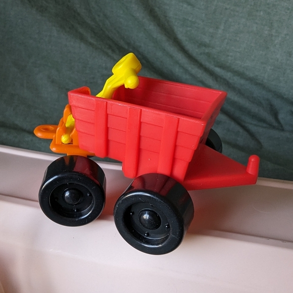 Muppet Babies Vintage Fozzie Bear 1990 McDonald's Toy Canada 90's Red Wagon Bag - Picture 5 of 12